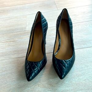 New Banana Republic Quilted Black Heels